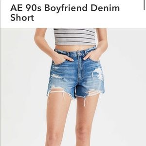 American Eagle 90’s Boyfriend Denim Short
